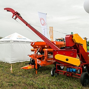 Зернометатель самоходный ПЗС-100