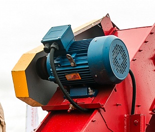 Зернометатель самоходный ПЗС-100